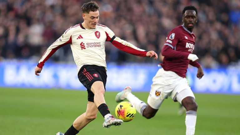 Ули Хьонес още не е преживял отказа на Вирц да премина в Байерн