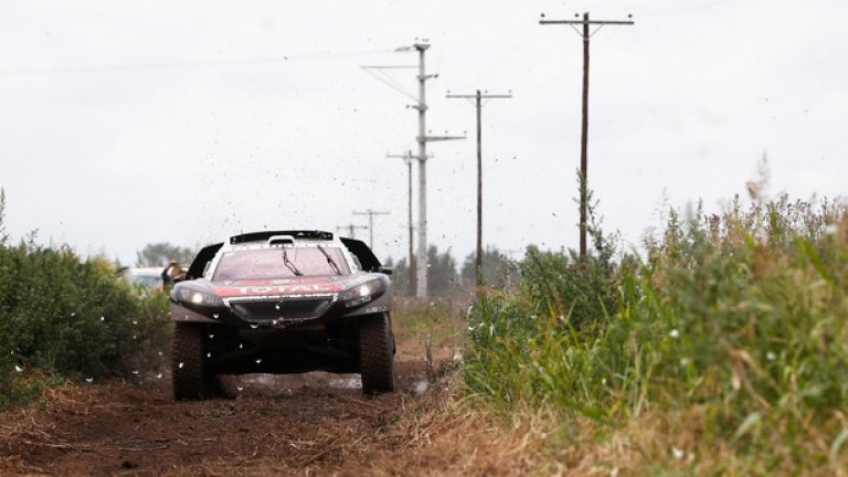 Себастиен Льоб и Даниел Елена спечелиха първата си истинска отсечка в рали "Дакар"