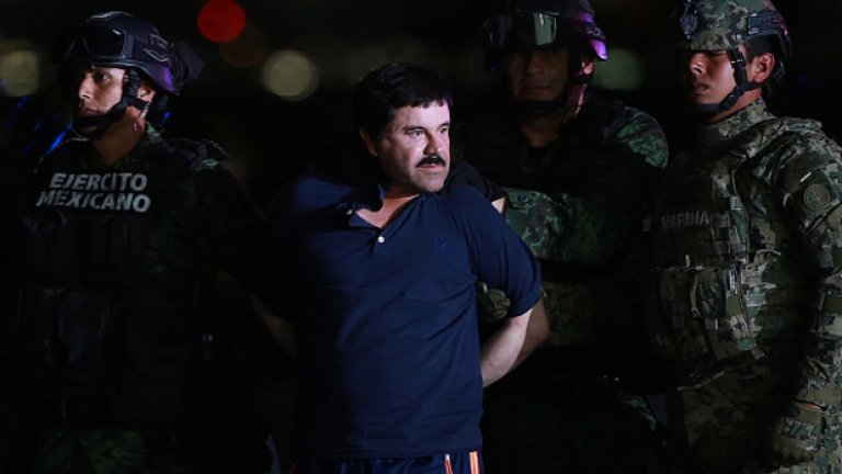 Хоакин "Ел Чапо" Гузман при задържането му на 8 януари 2016
