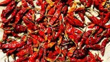 Dried_Capsicum_annuum-Red_Chilli_Pepper_on_Nanglo