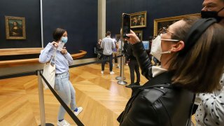 Музеят е пълен с мадони, младенци и убит дивеч и не е нужно да се преструваме, че това ни е интересно