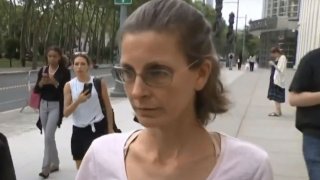 Клеър Бронфман получи почти 7 години затвор заради ролята си в NXIVM, където е тормозила и заплашвала жени, впримчени в мрежата на опасния секс култ.
