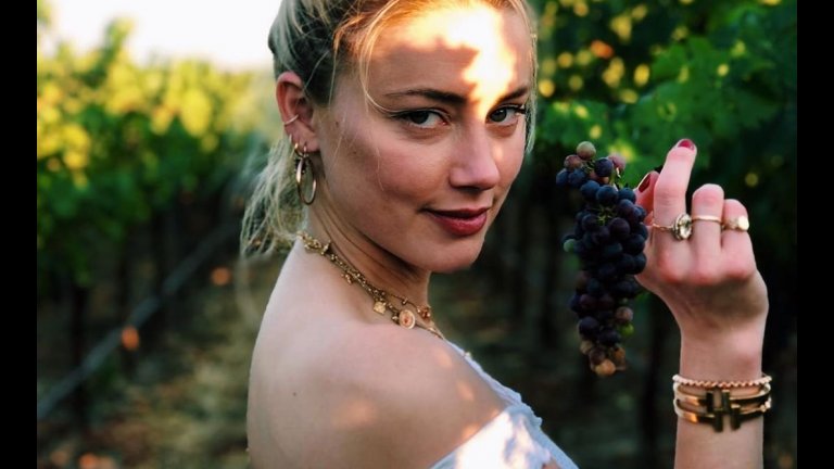 Той провел над 100 интервюта с хора, работили с актьора, но те казали, че е "щедър човек с добро сърце"