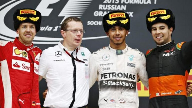 Първите трима в Гран при на Русия с ушанки на доставчика на гуми във Формула 1 Pirelli