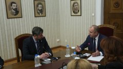Президентът Румен Радев заяви, че десният избирател отнов има представител в парламента в лицето на "Демократична България"