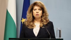 Йотова обяви защо е избрала Гюров за служебен премиер и при какви условия би отхвърлила кабинета му