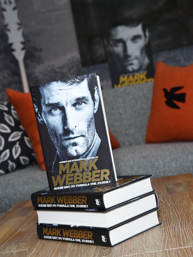 Марк Уебър продаде над милион копия от своята автобиография, издадена в Лондон. Австралиецът описва детайли от живота на пилотите във "Формула 1" и го прави с чудесно чувство за хумор. Хем има какво да прочетеш, хем и на какво да се посмееш...