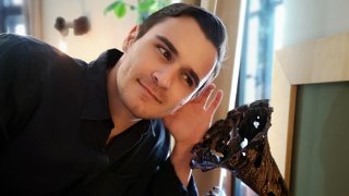 Юлиан Костов и желанието да помагаш на други български актьори да пробият на световната сцена