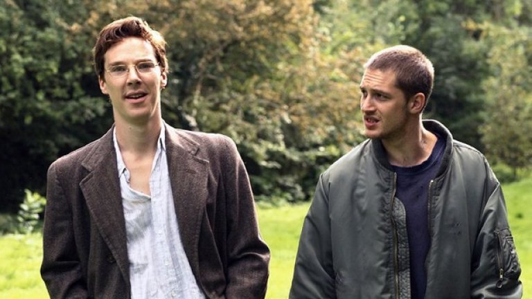 Stuart: A Life Backwards (2007)
Слабо известен телевизионен филм, в който участват Бенедикт Къмбърбач и Том Харди малко преди да станат известни. Къмбърбач е в ролята на писател, който се сприятелява с героя на Харди - алкохолик и бездомник с проблемно минало.