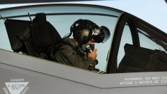 Загубата на кислород може да засегне всеки - случва се на различни пилоти, в различни бойни самолети, при различни условия, затова изглежда изключително трудно да се елиминира една конкретна причина за възникването й