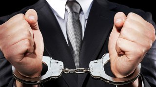secret-service-agent-and-officer-career-and-salary-outlook