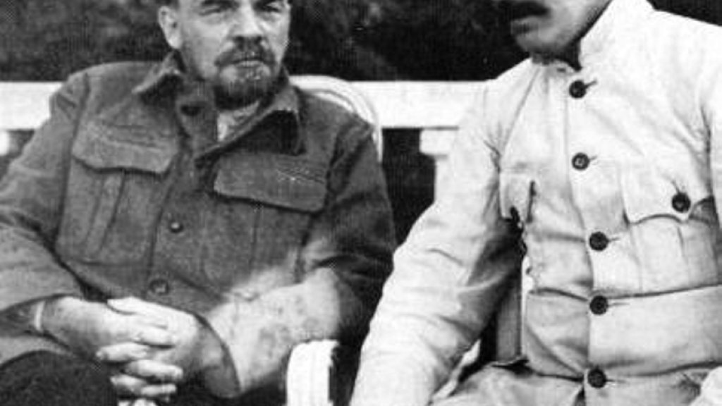 Lenin_and_stalin_crop