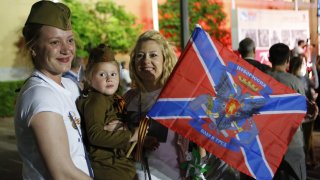 Една идеология, която се използва за възпитание на нови милитаризирани поколения, подкрепа за сепаратистки движения и легитимизация на външната агресия