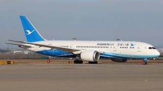 Xiamen-Airlines-Boeing-787-8-Dreamliner