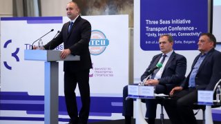 Форум с потенциално огромна стойност, който обаче тук не се знае нищо