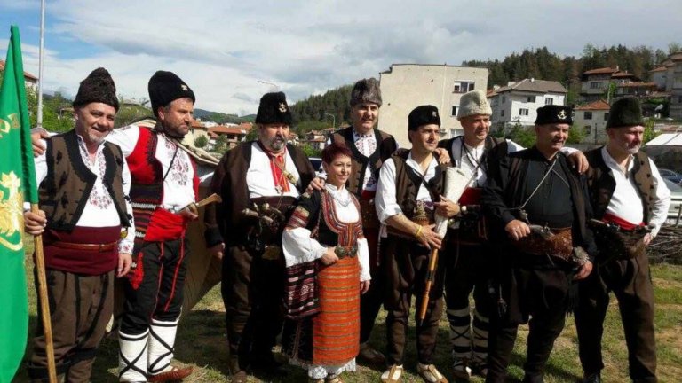 Зам.-председателят на ГЕРБ уточни в Златоград, че най-късно до десетина дни ще е ясен и съставът на отделните министерства. (Снимката е разпространена от пресцентъра на ГЕРБ)