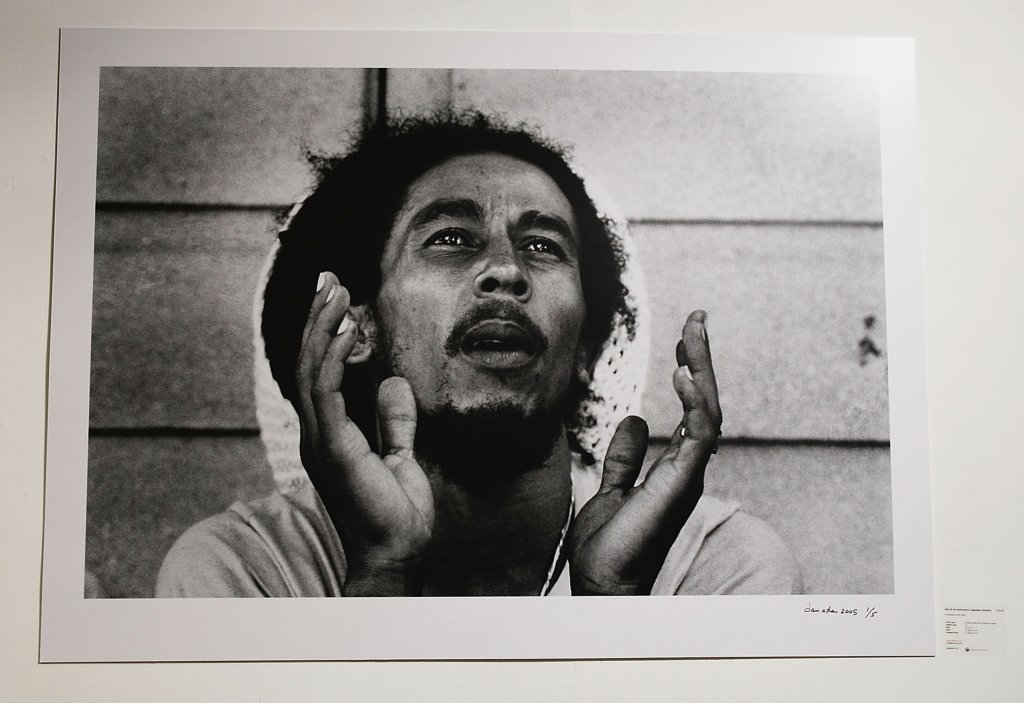 Tek A Picture A Dis - Private View