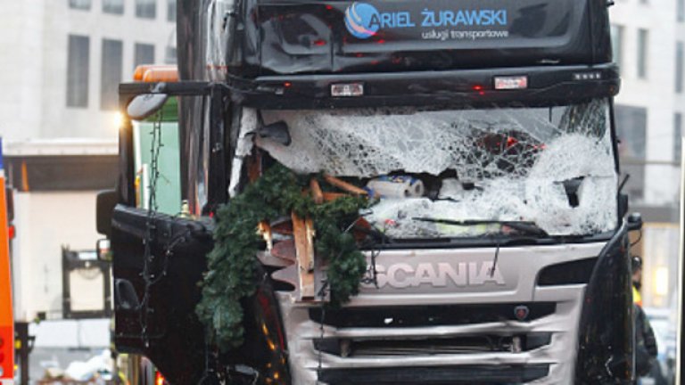 Откъде се появи смъртоносният камион в Берлин?