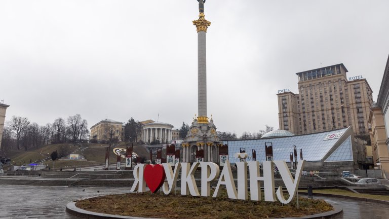 Външно министерство продължава да получава обаждания за евакуация