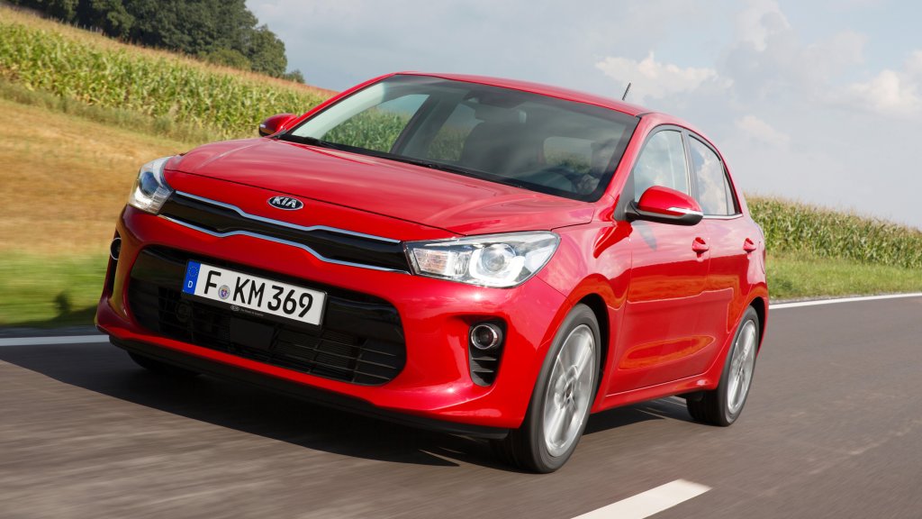 New Kia Rio - exterior, dynamic 3