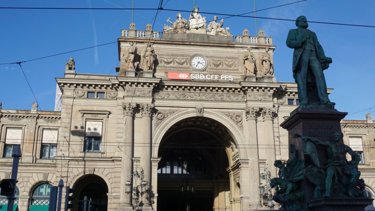 Централната гара в Цюрих е сред забележителностите на града.