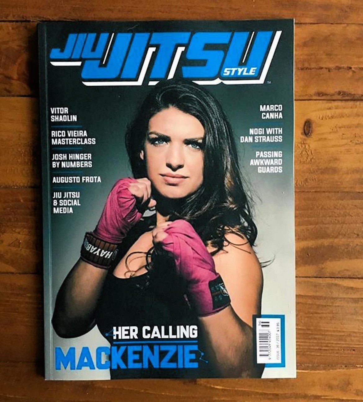През февруари Макензи бе на корицата на списанието Jiu Jitsu Style