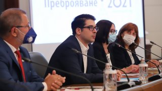 В края на кампанията преброеното население е 5 657 000 души