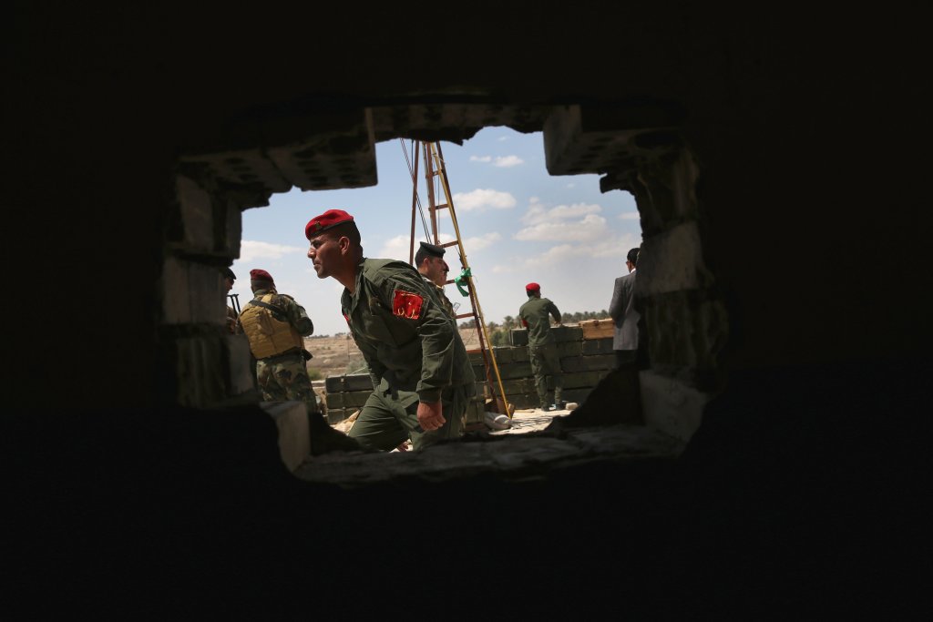 Iraqi Forces Battle ISIL In Anbar Province