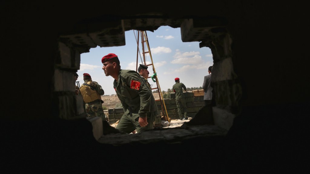 Iraqi Forces Battle ISIL In Anbar Province