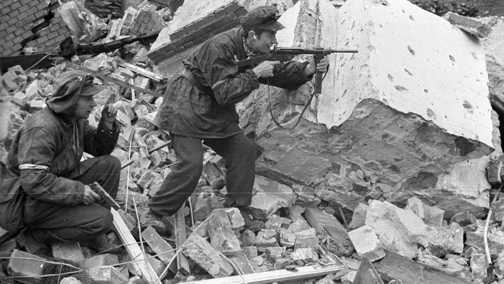 Warsaw_Uprising_by_Chrzanowski_-_Henio_Roma_-_14828