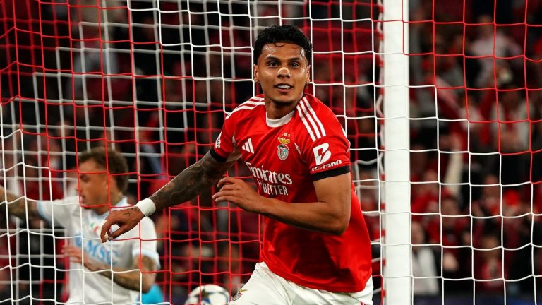 Моуриньо ликува, а страданията на Наполи в Европа продължават