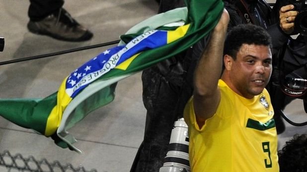 Футболната легенда Роналдо прекрати кариерата си на 34-годишна възраст