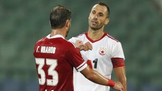 Коронавирусът застигна двама от ЦСКА, единият е национал