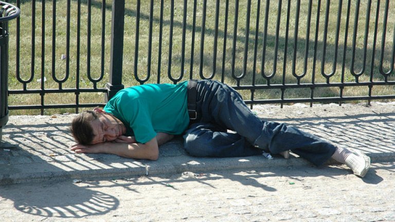 Един от четирима руски мъже умира преди да навърши 55 години. Рискът от смъртност в тази възраст нараства при онези, които изпиват три или повече половинлитрови бутилки водка на седмица.