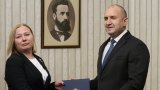 Формално мандатът беше връчен на Надежда Йорданова