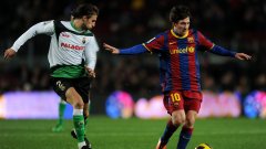 Вместо да намери място в отбраната на Барселона, Енрике игра две години като отдаден под наем в Расинг Сантандер, с който трябваше да се изправя срещу Лионел Меси и компания.