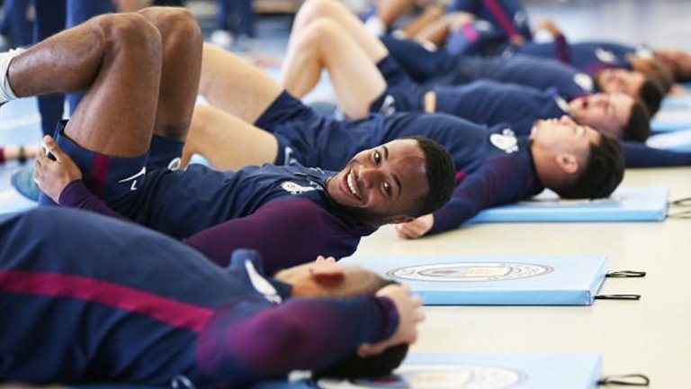 Егото е оставено настрана. Най-голямата победа на Пеп Гуардиола е, че накара футболистите да са задружни.