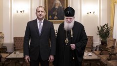 Радев се намеси във въпроса за Македонската църква