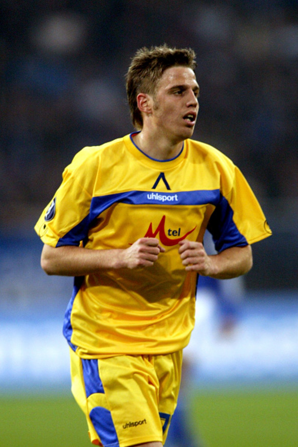 Милан Коприваров (атакуващ полузащитник) 
Копри бе любимец на „сините“ фенки и поредният от младите таланти на клуба. Но през 2008-а си тръгна от Левски, за да заиграе в Славия. В последните години се подвизава в по-ниските ешелони на австрийския футбол – в момента с екипа на Мархтренк.

