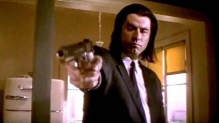 Джон Траволта - $150 000 за "Криминале"
Въпреки че това звучи като свръх-ниско заплащане за актьор, който някога е бил сред най-големите кинозвезди в света, Джон Траволта е в застой, когато Куентин Тарантино го избира да играе Винсънт Вега в "Криминале". Така че Траволта може и да не е забогатял от този филм, но пък си връща кариерата; скоро след това му предлагат $20 млн. за участие в провали като "Парола: Риба-меч" и "Първично".