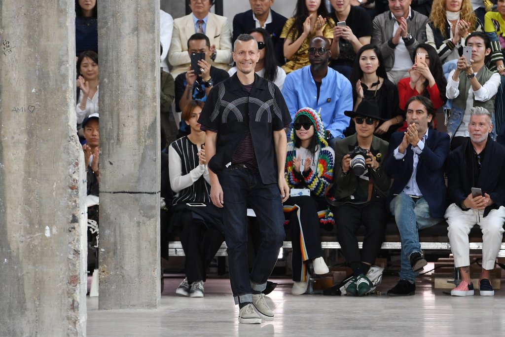 Lanvin : Runway - Paris Fashion Week - Menswear Spring/Summer 2017