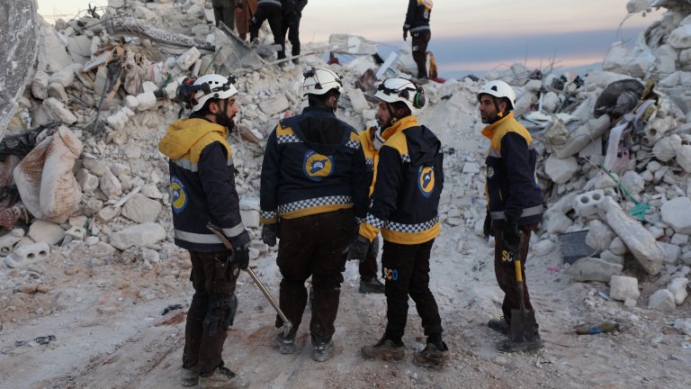 Сирийската гражданска защита, позната и като Белите каски, е почти единствената организация, която в момента работи в Идлиб