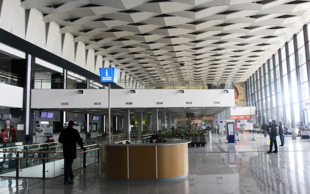 Ето как изглежда обновената Централна гара в София