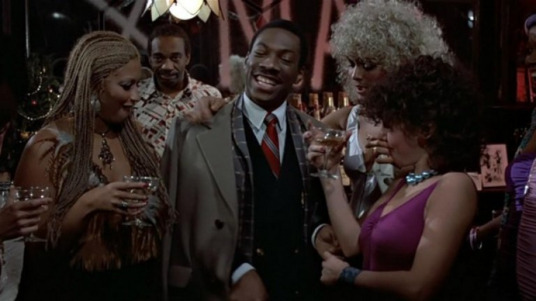 "Смяна на местата" (Trading Places, 1983)
Джейми Лий Къртис играе в този сатиричен филм добросърдечна и чаровна проститутка на име Офелия, която би помогнала на всеки с всичко