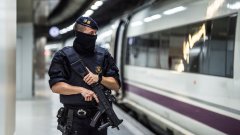Арестувани са петима мароканци и един испанец