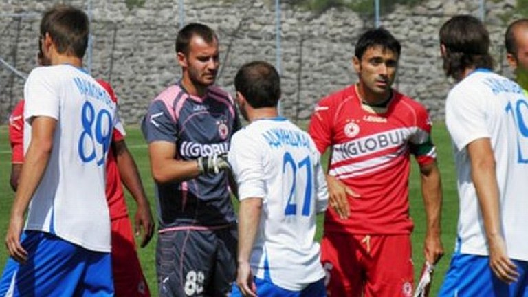 След победата си с 3:0 над шампиона на Иран Сепахан, ЦСКА загуби втората си контрола това лято от руския Волга с 1:2