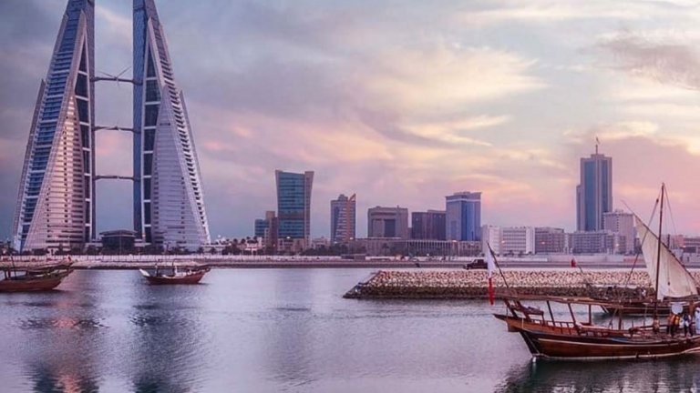Бахрейн е начело на най-добри държави за емигранти