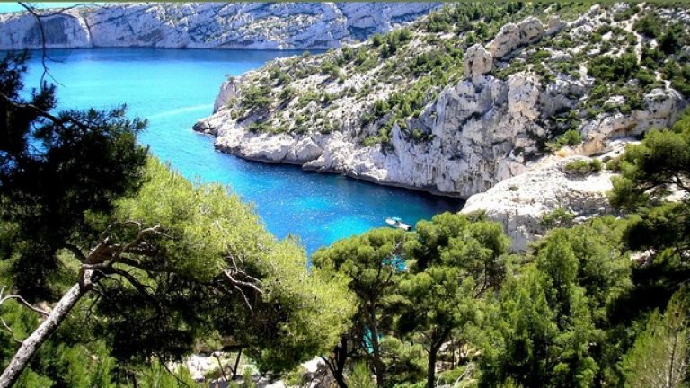 Calanque du Sugiton е прекрасен басейн в Марсилия, Франция