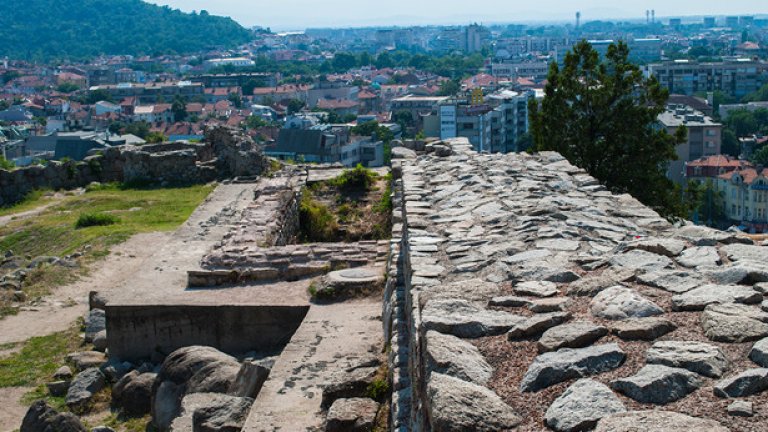 През октомври ще бъде избран и италианският град, с който Пловдив ще дели титлата "Европейска столица на културата 2019"