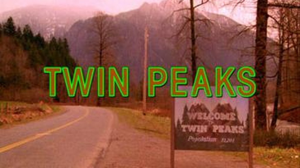 TwinPeaks_openingshotcredits